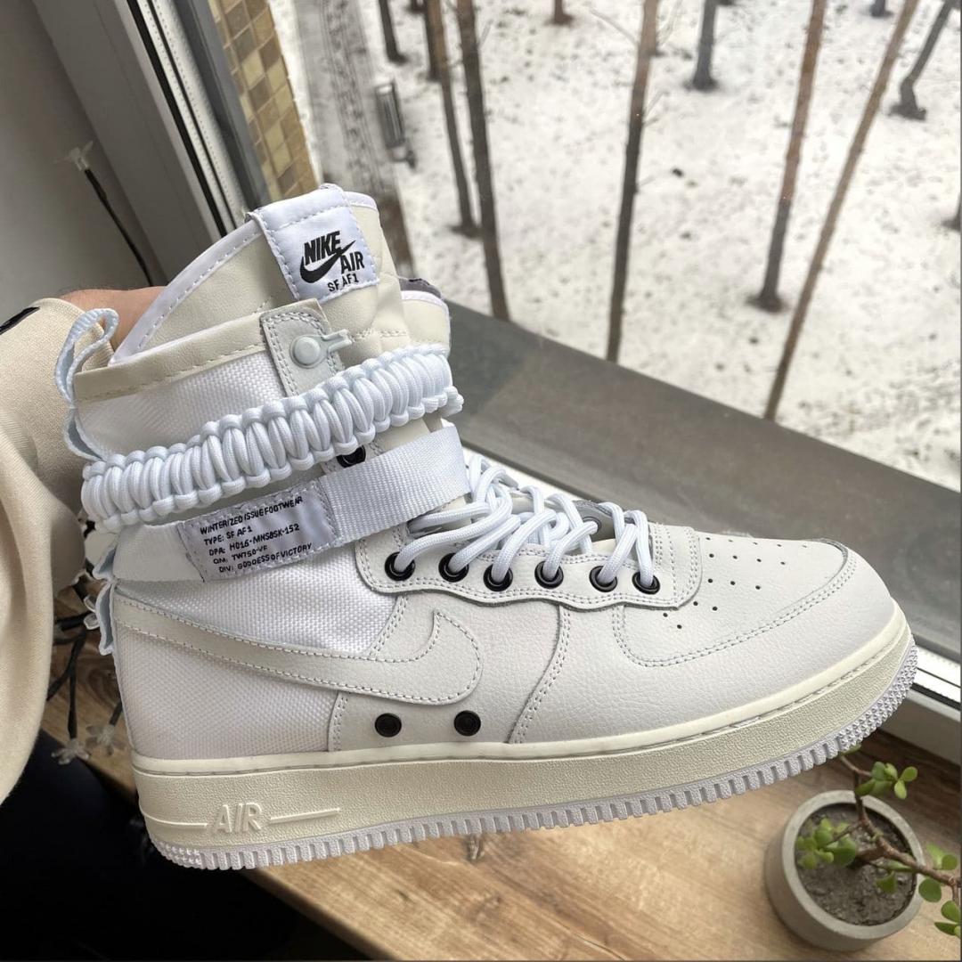 Nike Special Fled Air Force 1 White