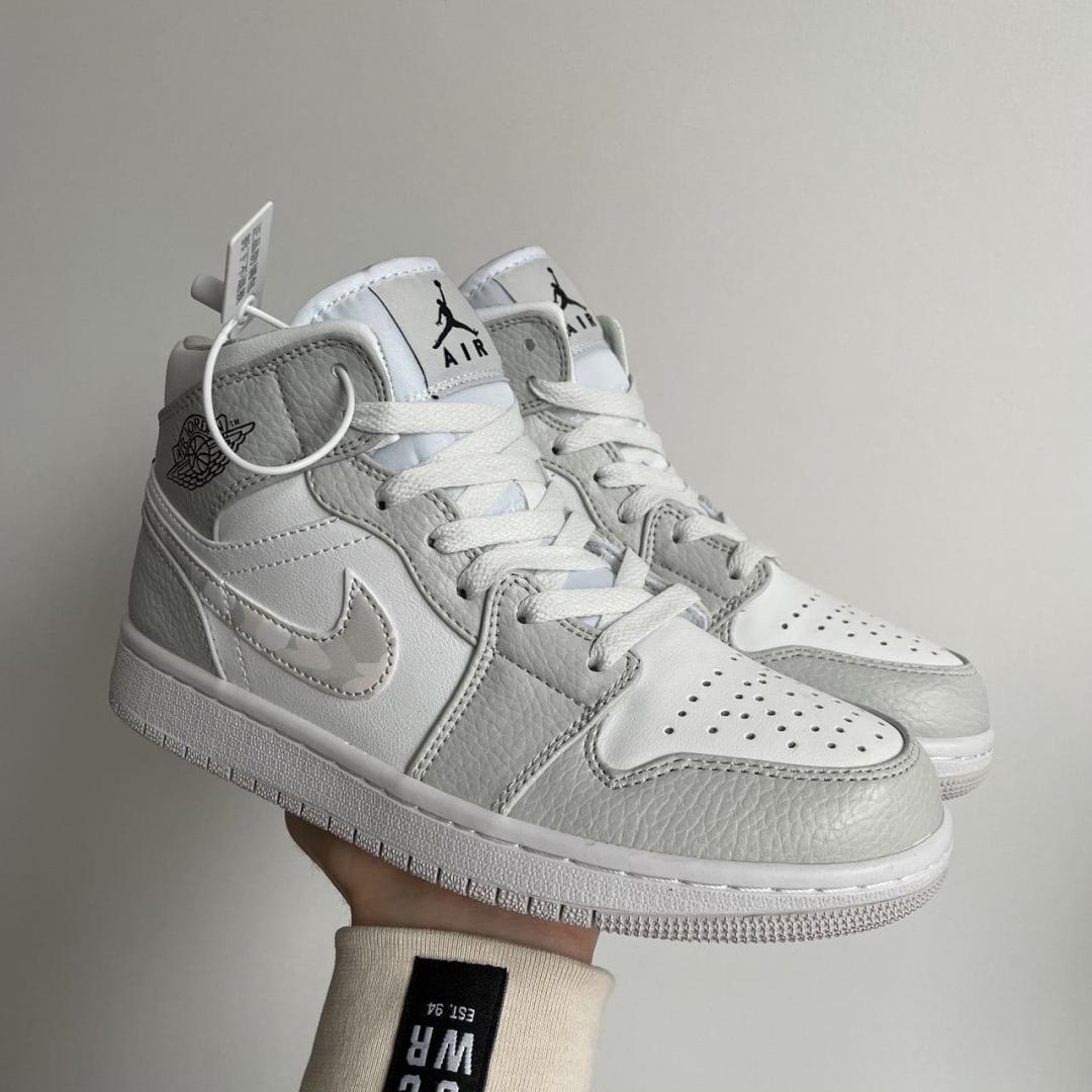 Nike Air Jordan 1 Retro High Grey Como