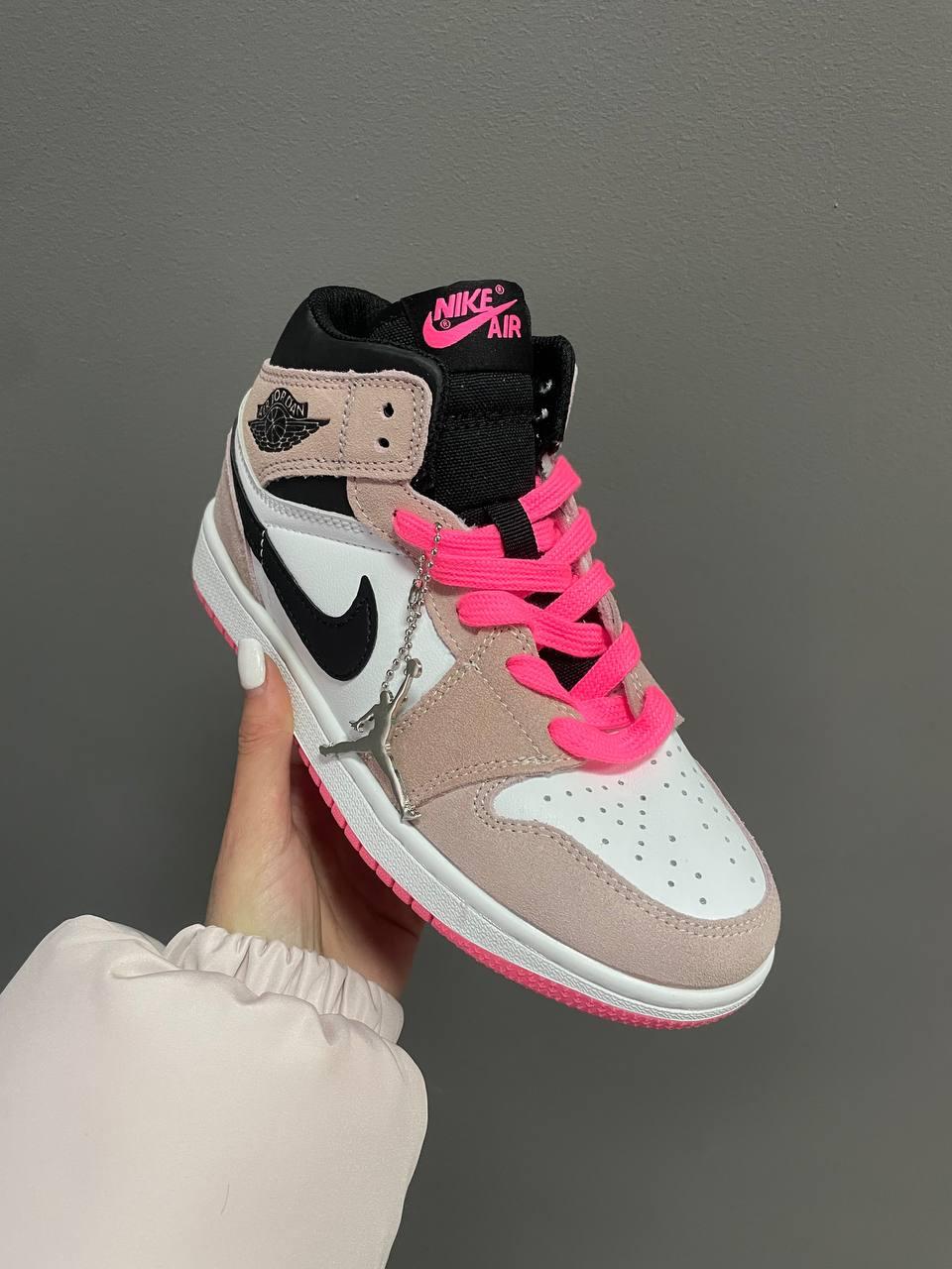Nike Air Jordan 1 Retro High Black Pink