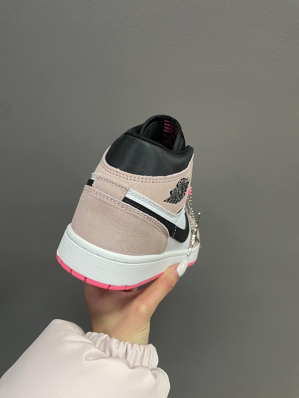 Nike Air Jordan 1 Retro High Black Pink
