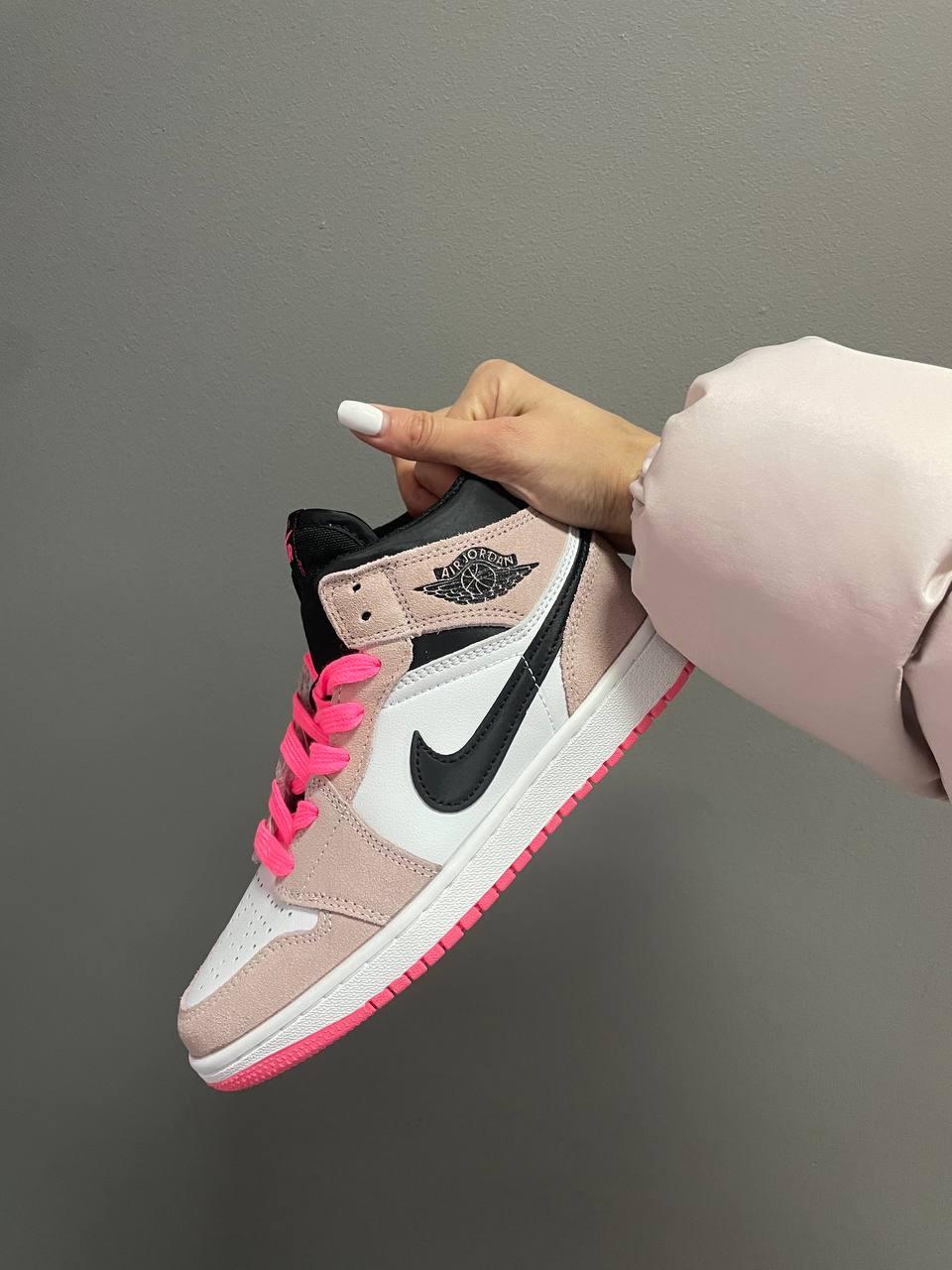 Nike Air Jordan 1 Retro High Black Pink