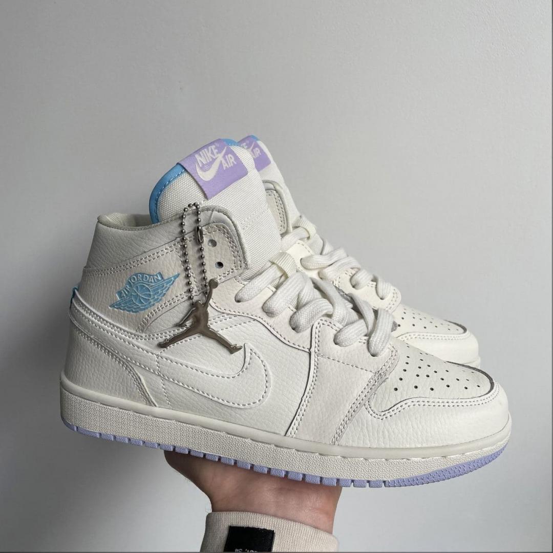 Nike Air Jordan 1 Retro High Milk Essential