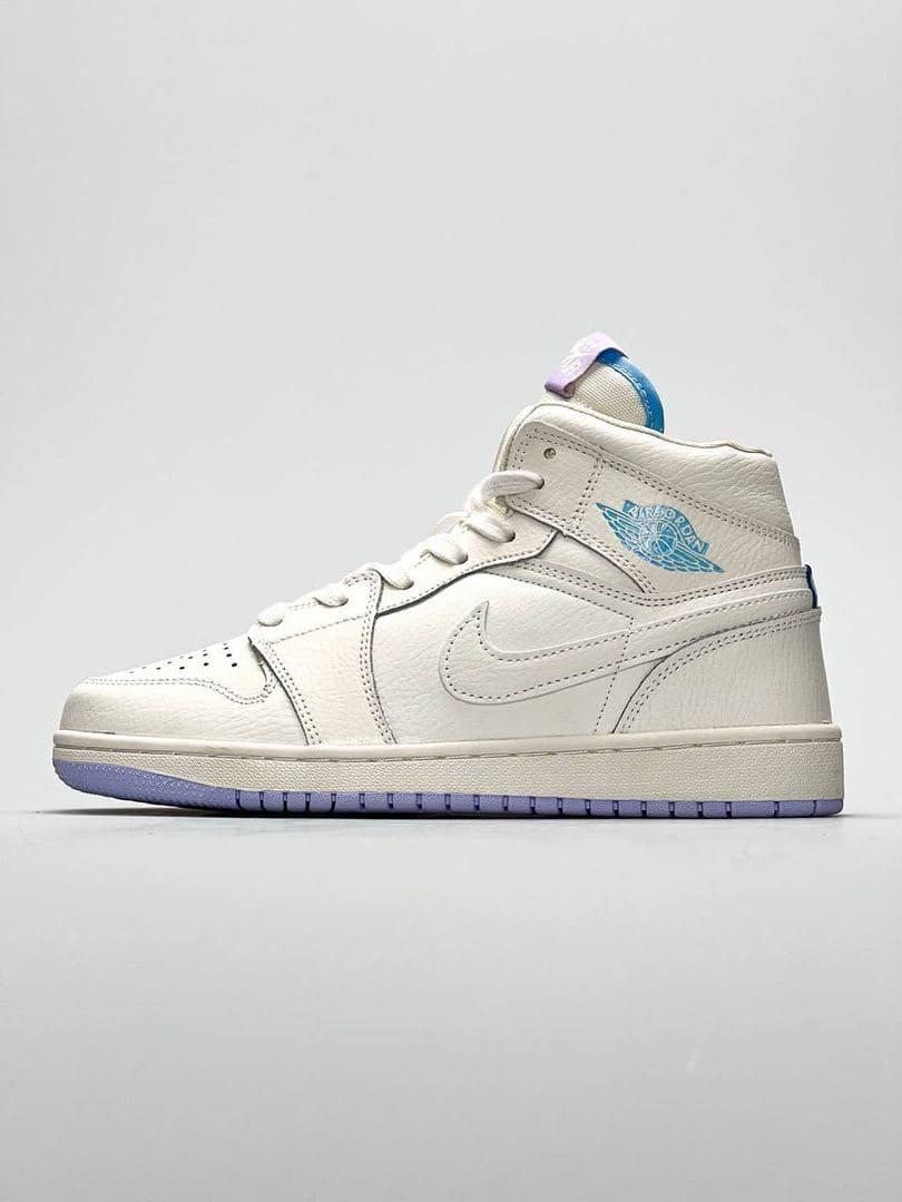 Nike Air Jordan 1 Retro High Milk Essential