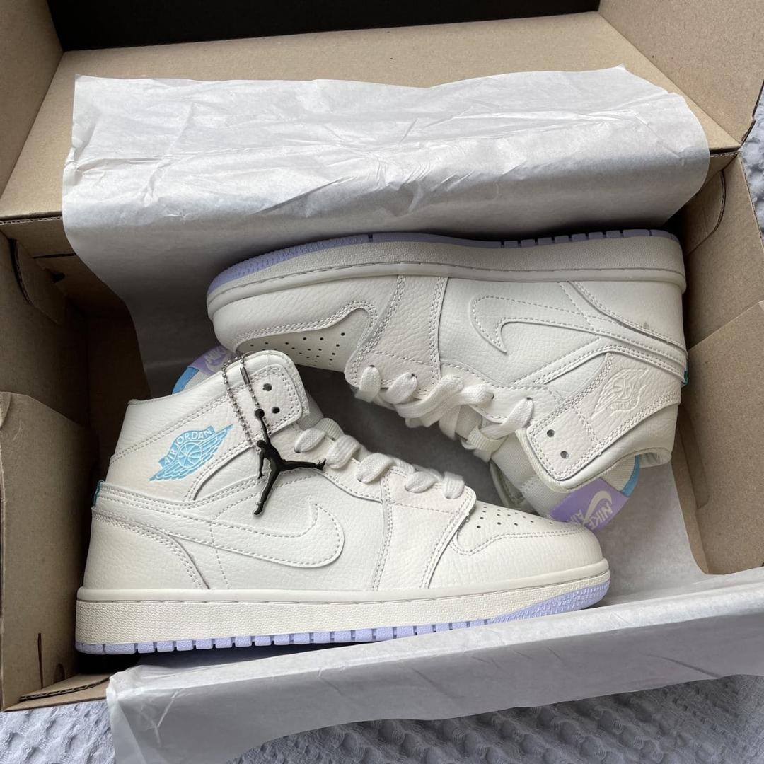 Nike Air Jordan 1 Retro High Milk Essential
