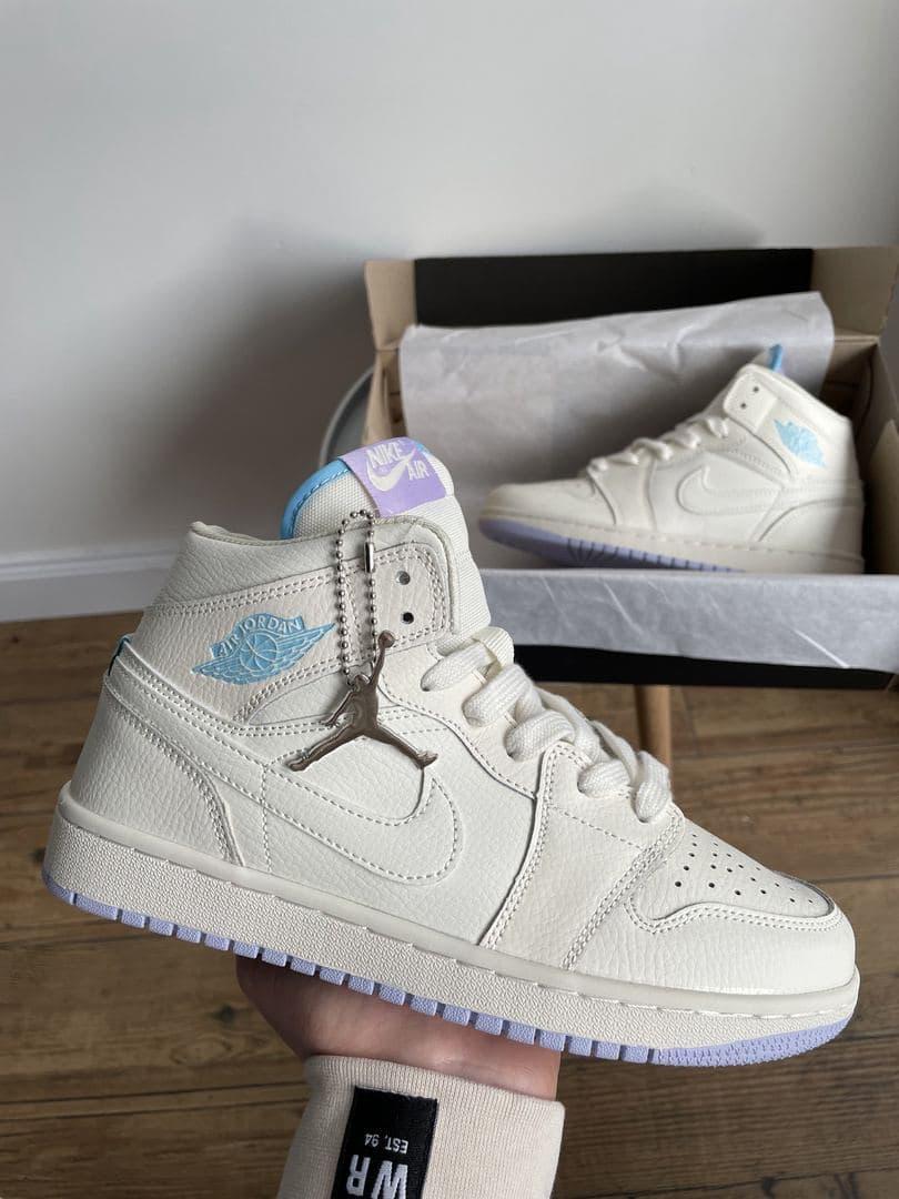 Nike Air Jordan 1 Retro High Milk Essential