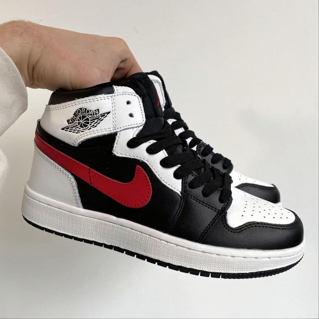 Nike Air Jordan 1 Retro High Black Red White 2