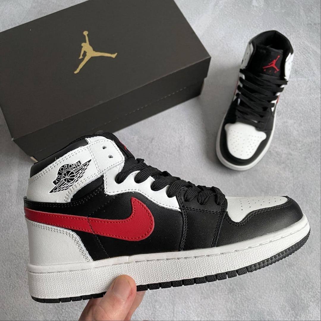Nike Air Jordan 1 Retro High Black Red White 2