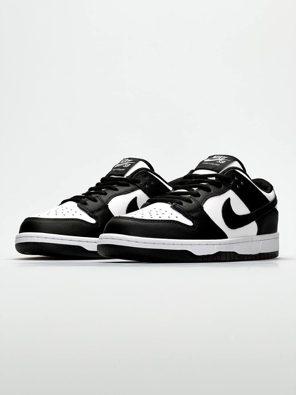 Nike Dunk Low Retro White Black 1