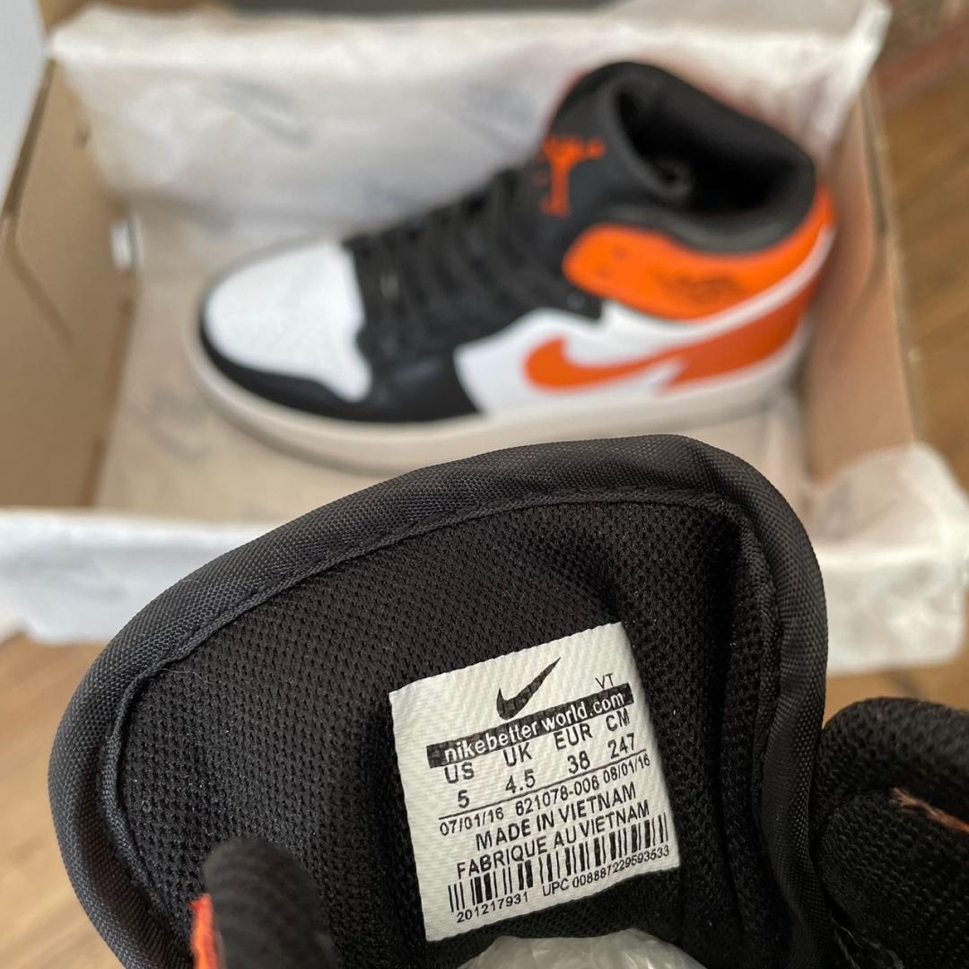 Nike Air Jordan Retro1 Black Orange