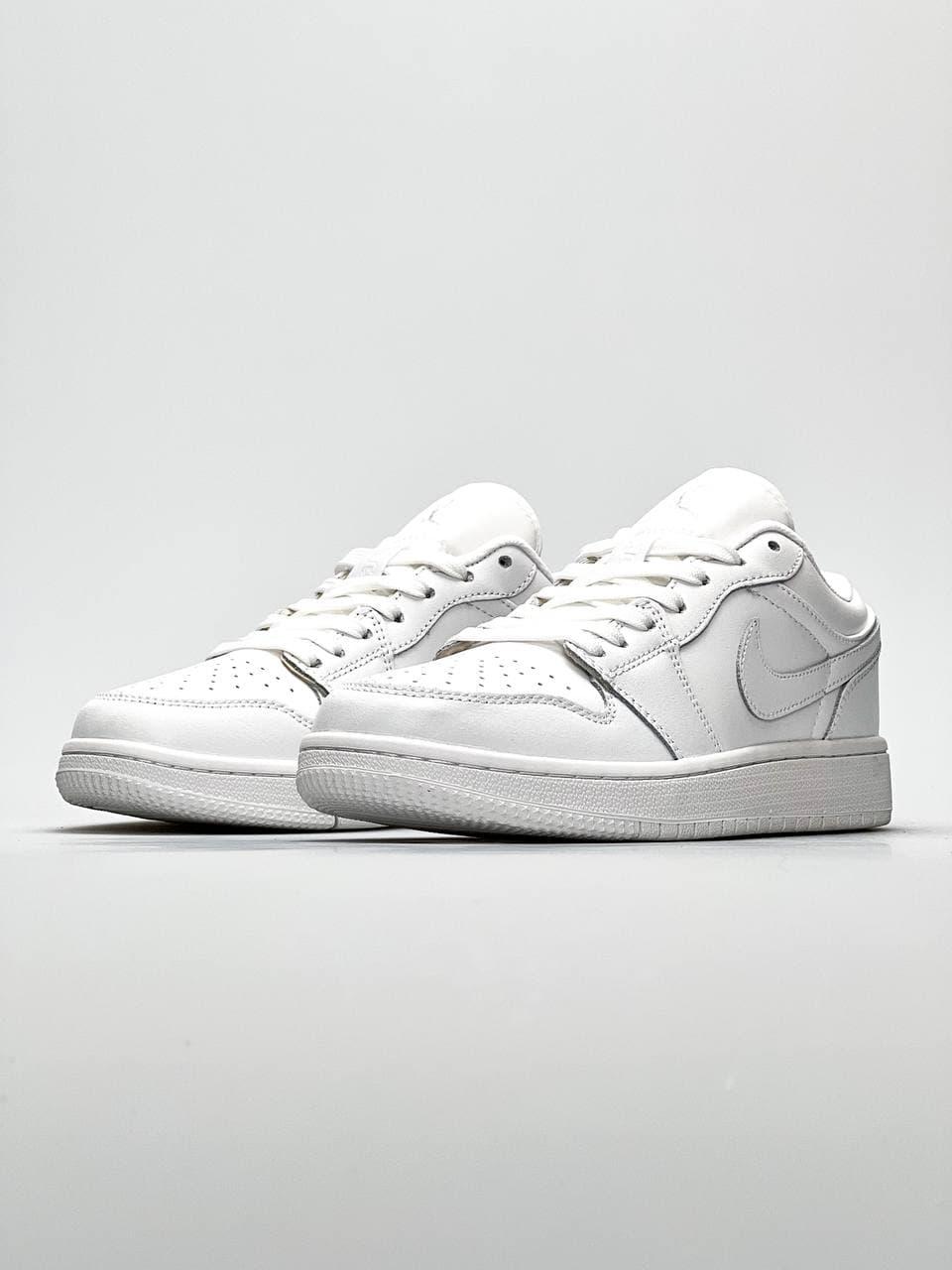 Nike Air Jordan Retro 1 Low Full White 2