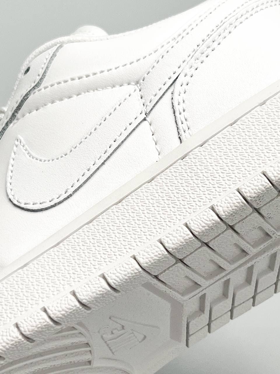 Nike Air Jordan Retro 1 Low Full White 2