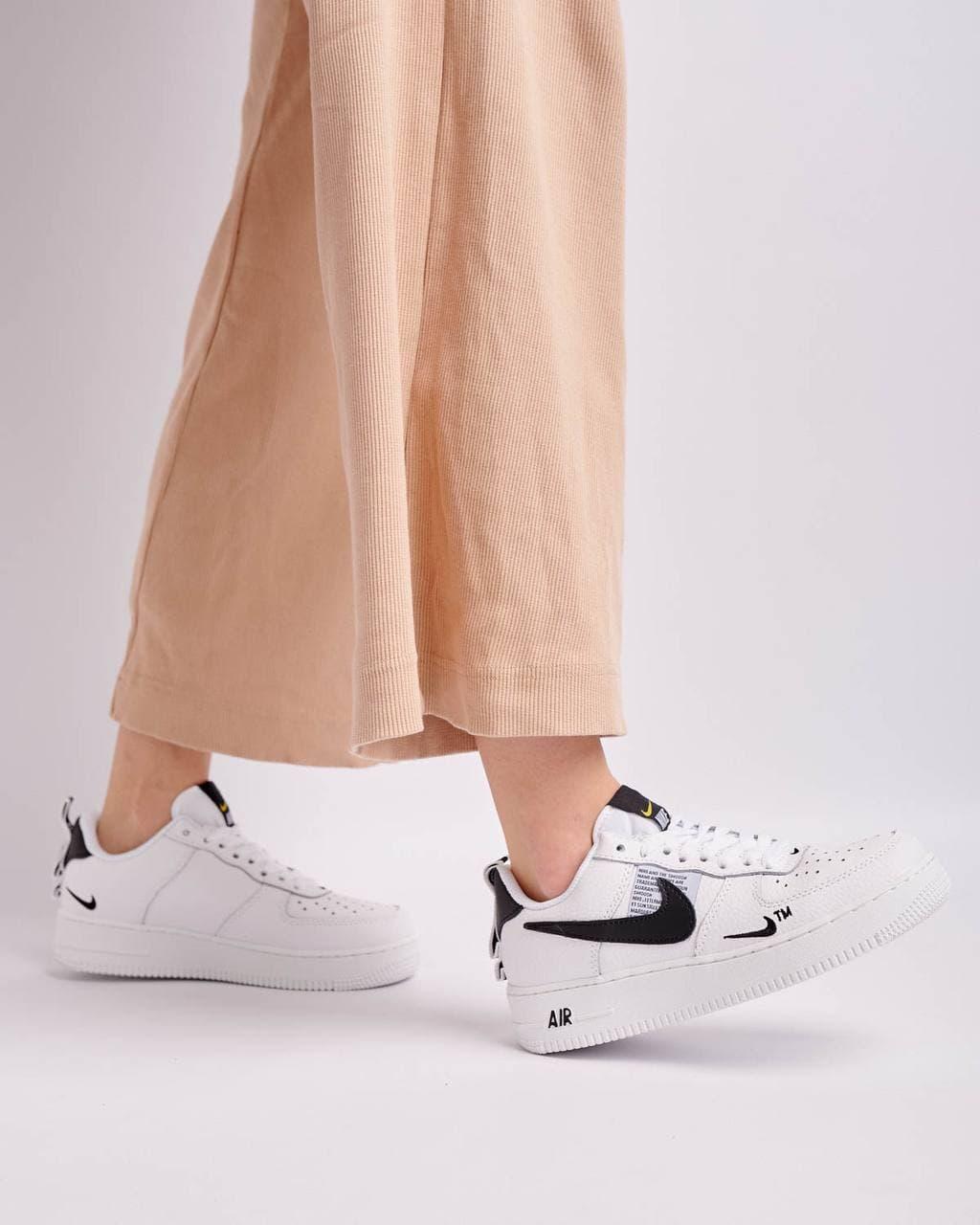 Nike Air Force 1’07Lv8 Ultra White Black