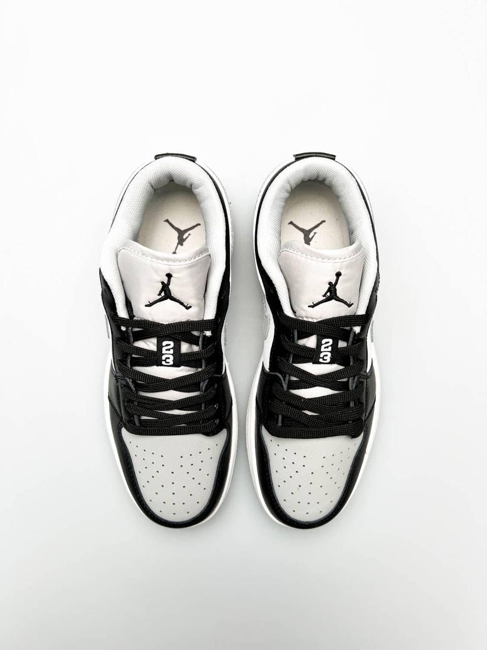 Nike Air Jordan Retro 1 Low Grey White Black 4