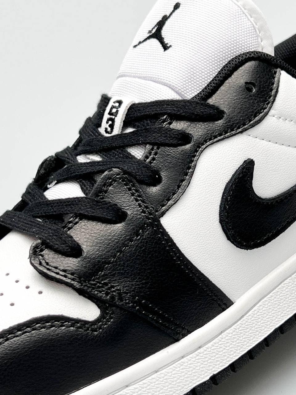 Nike Air Jordan Retro 1 Low Black White 4
