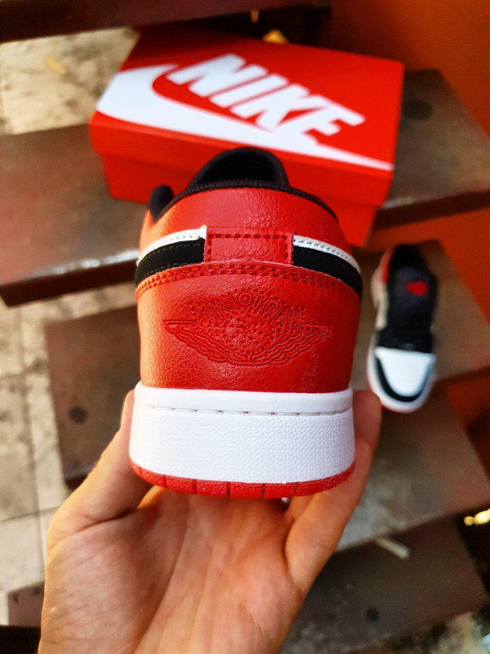 Nike Air Jordan Retro 1 Low Red White Black