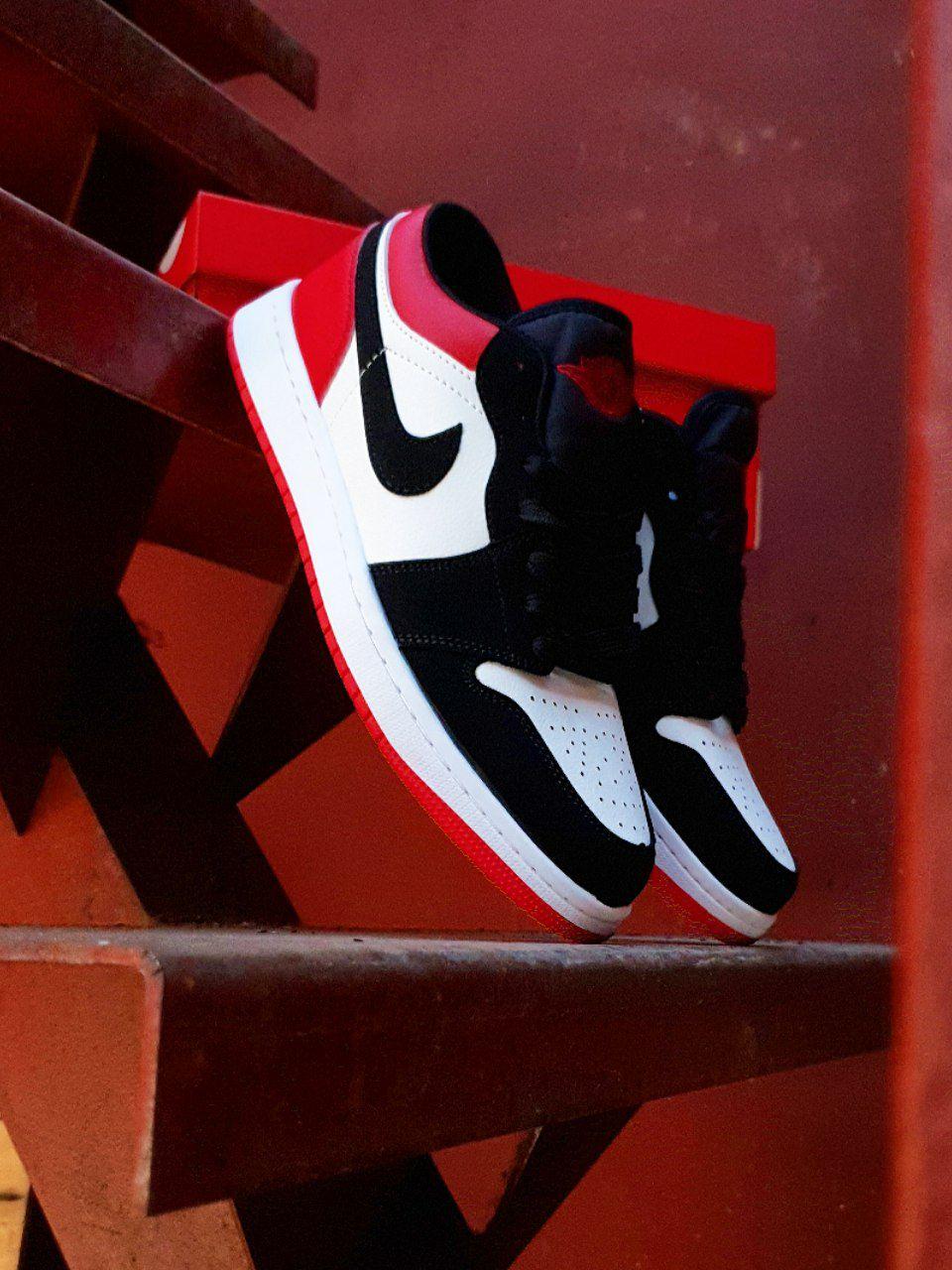 Nike Air Jordan Retro 1 Low Red White Black