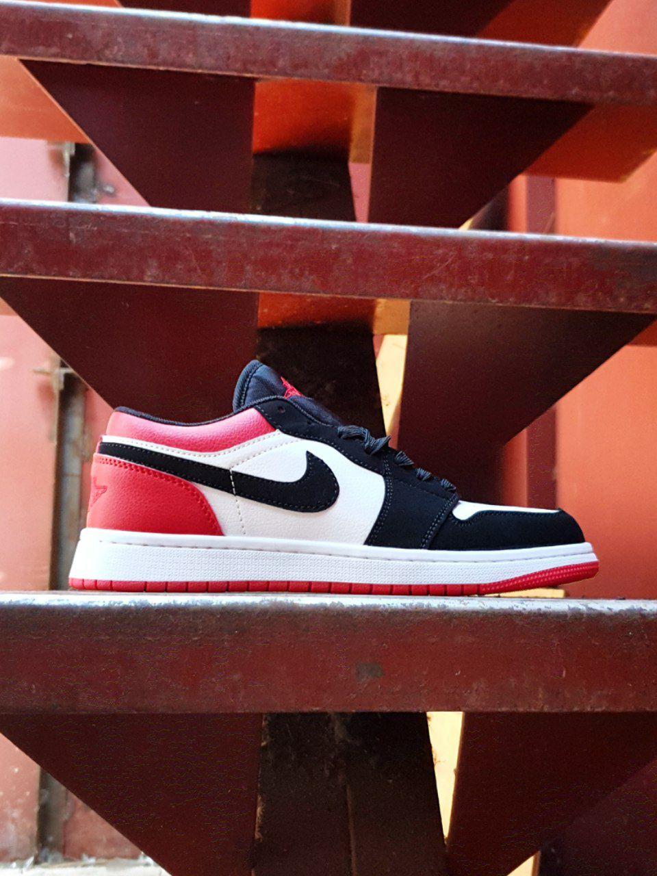 Nike Air Jordan Retro 1 Low Red White Black