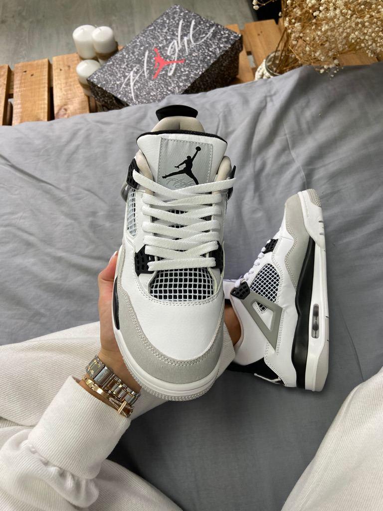 Nike Air Jordan Retro 4 Military Premium