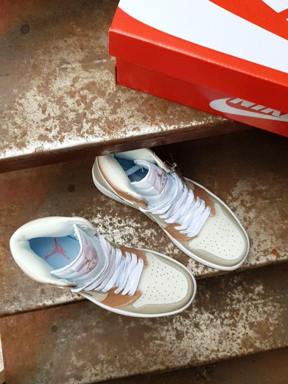 Nike Air Jordan 1 Retro High Grey Beige