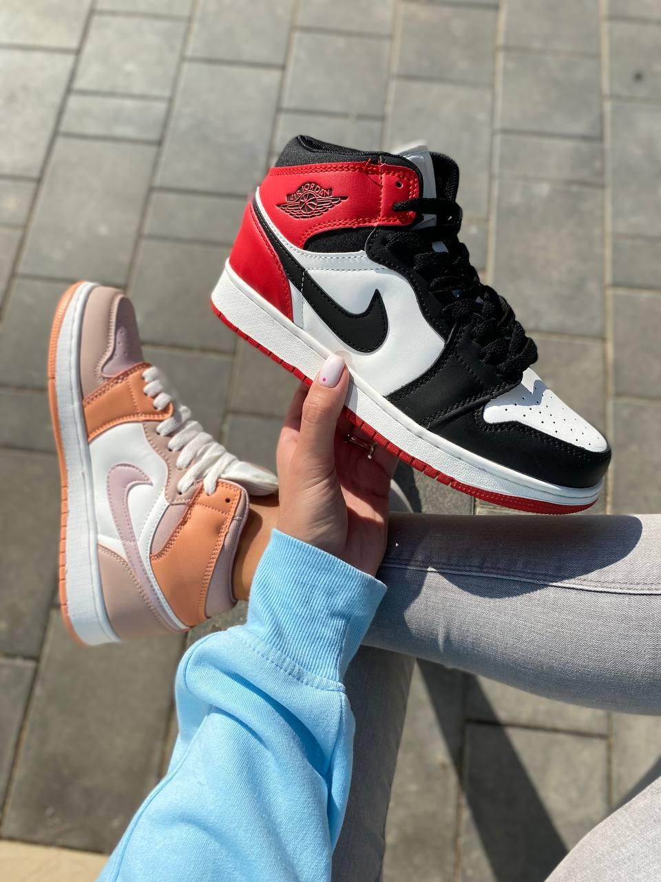 Nike Air Jordan 1 Retro High Black White Red v2