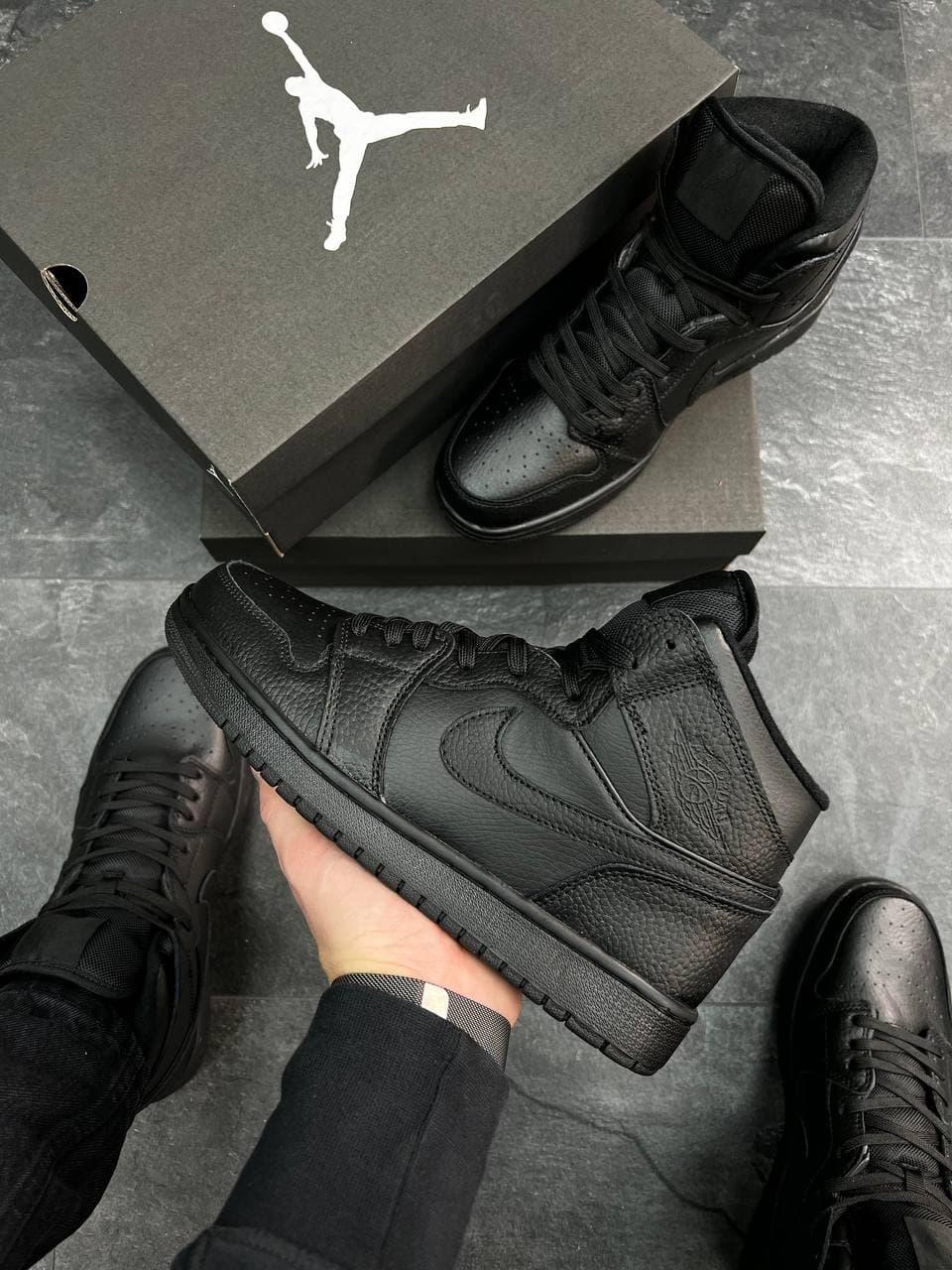 Nike Air Jordan 1 Retro High Full Black
