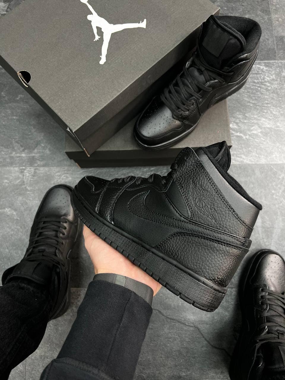 Nike Air Jordan 1 Retro High Full Black