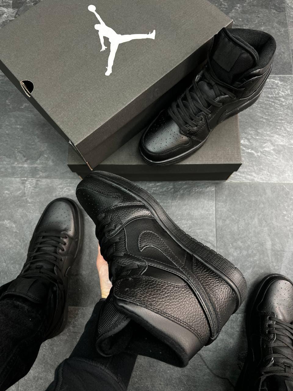Nike Air Jordan 1 Retro High Full Black