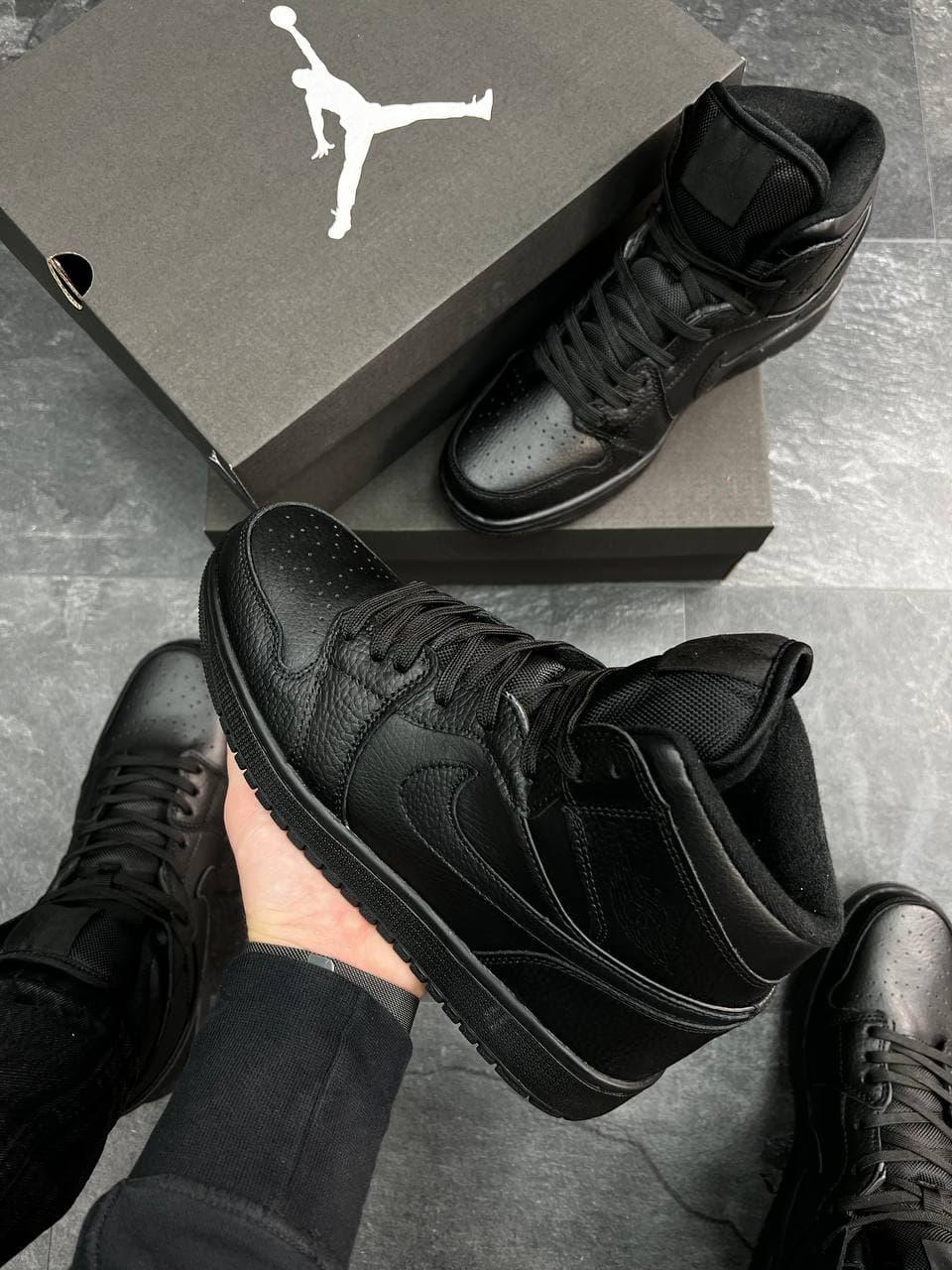 Nike Air Jordan 1 Retro High Full Black