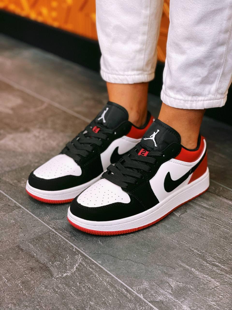 Nike Air Jordan Retro 1 Low White Red Black