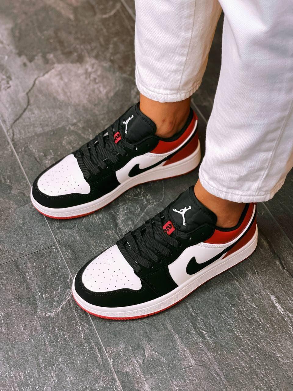 Nike Air Jordan Retro 1 Low White Red Black