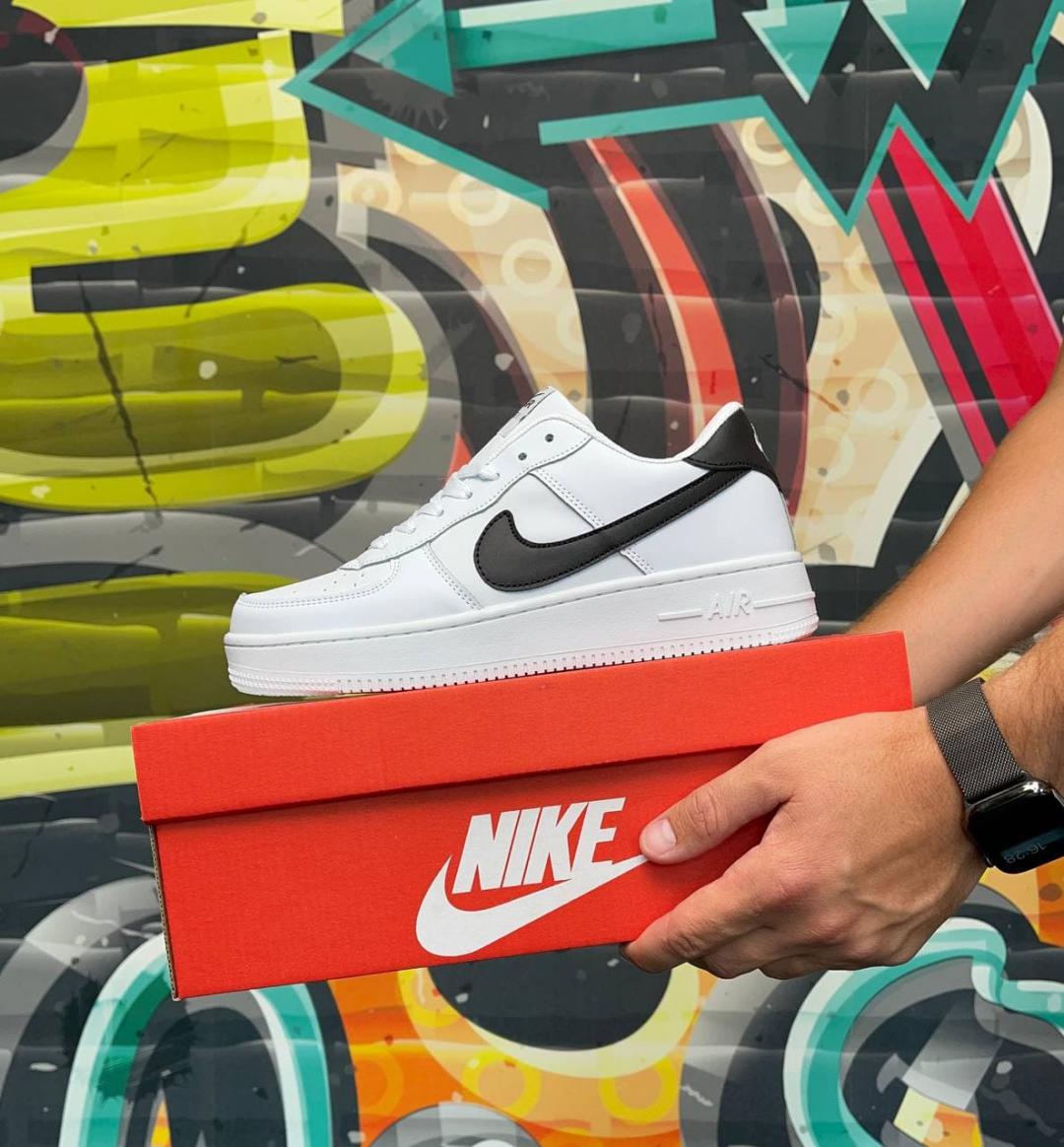 Nike Air Force 1 All White Black