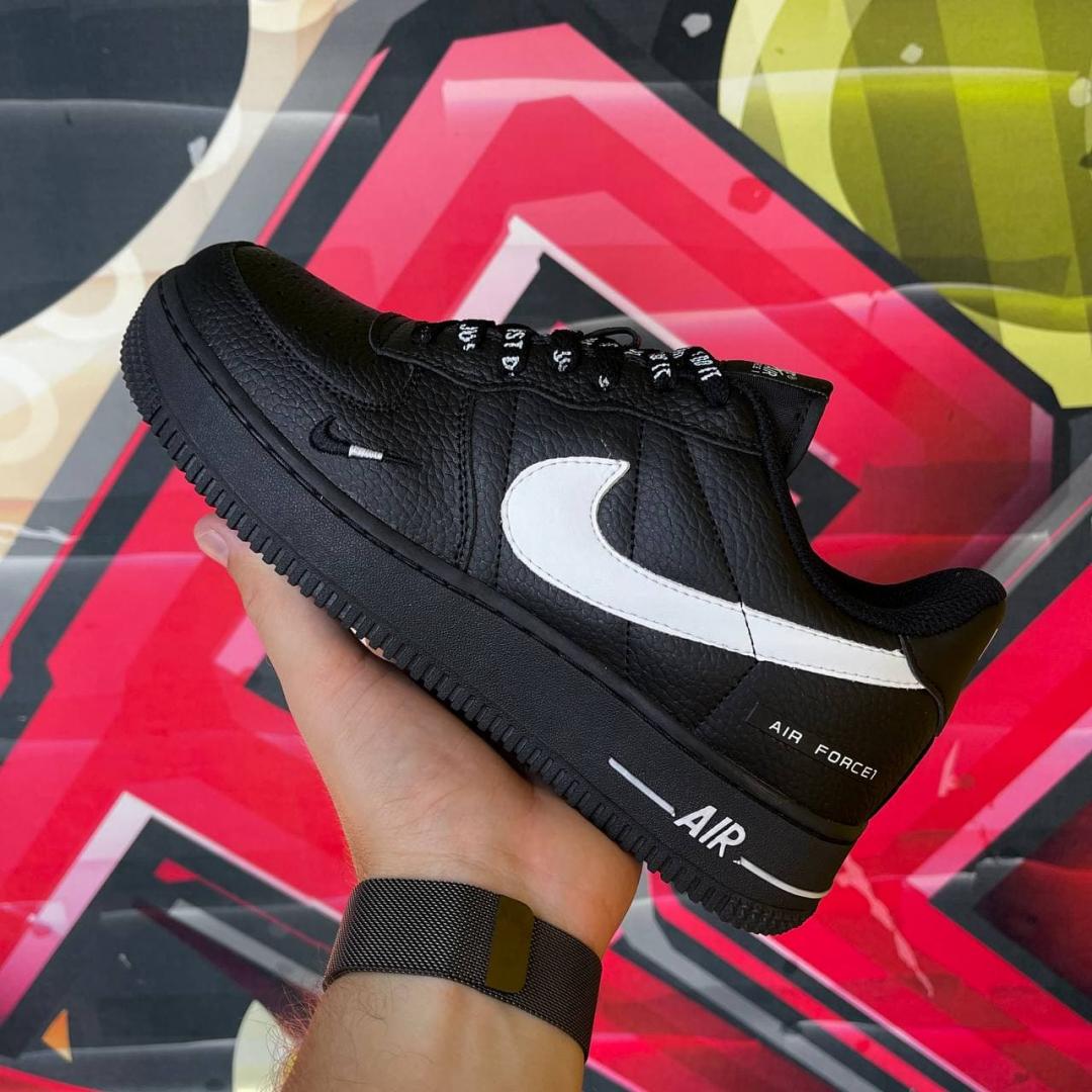 Nike Air Force 1 Black White