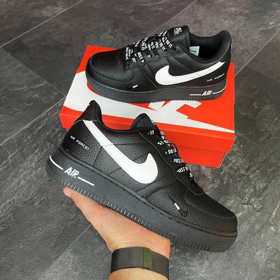 Nike Air Force 1 Black White