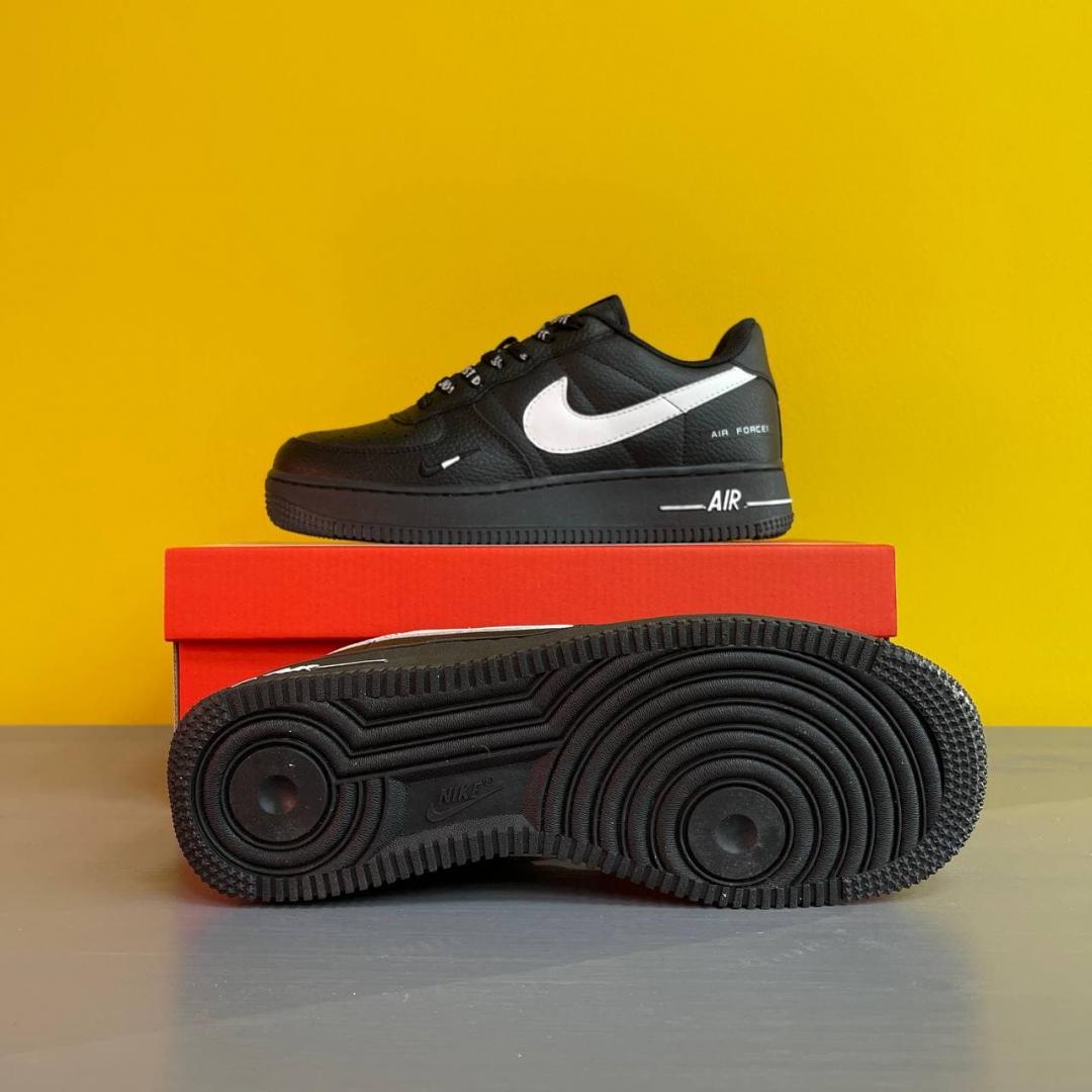 Nike Air Force 1 Black White