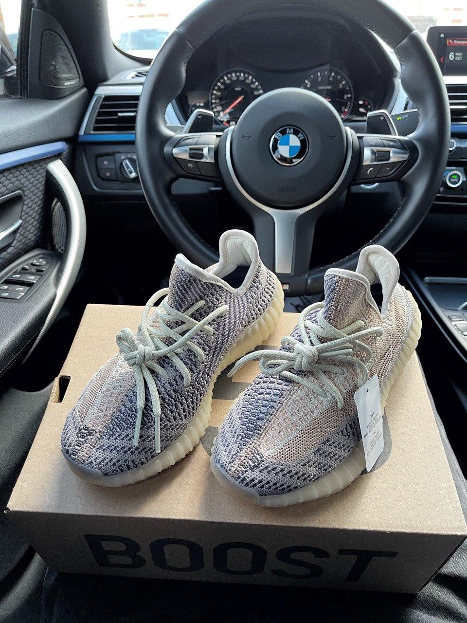 Adidas Yeezy 350 V2 Ash Pear