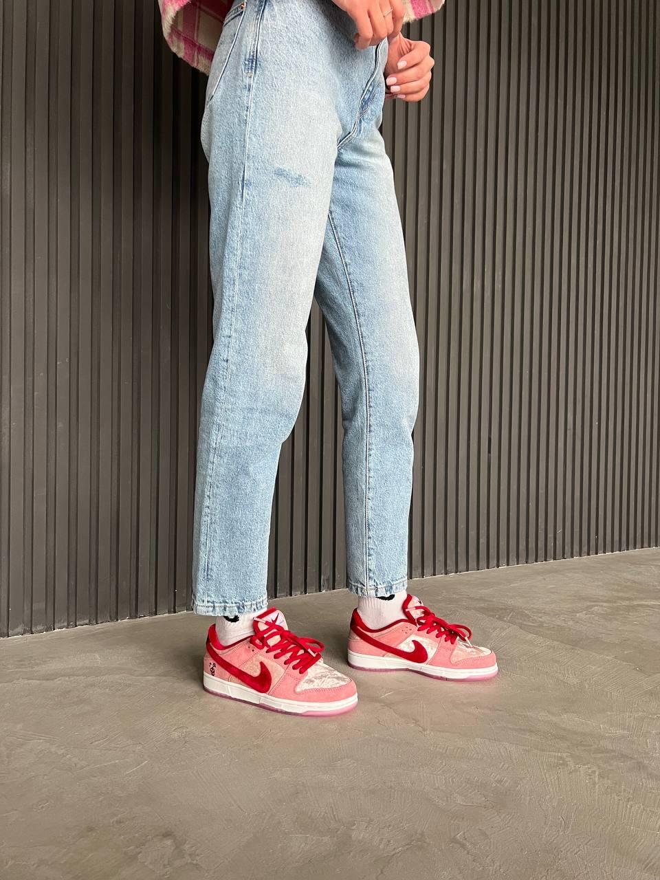 Nike SB Dunk Low Strangelove
