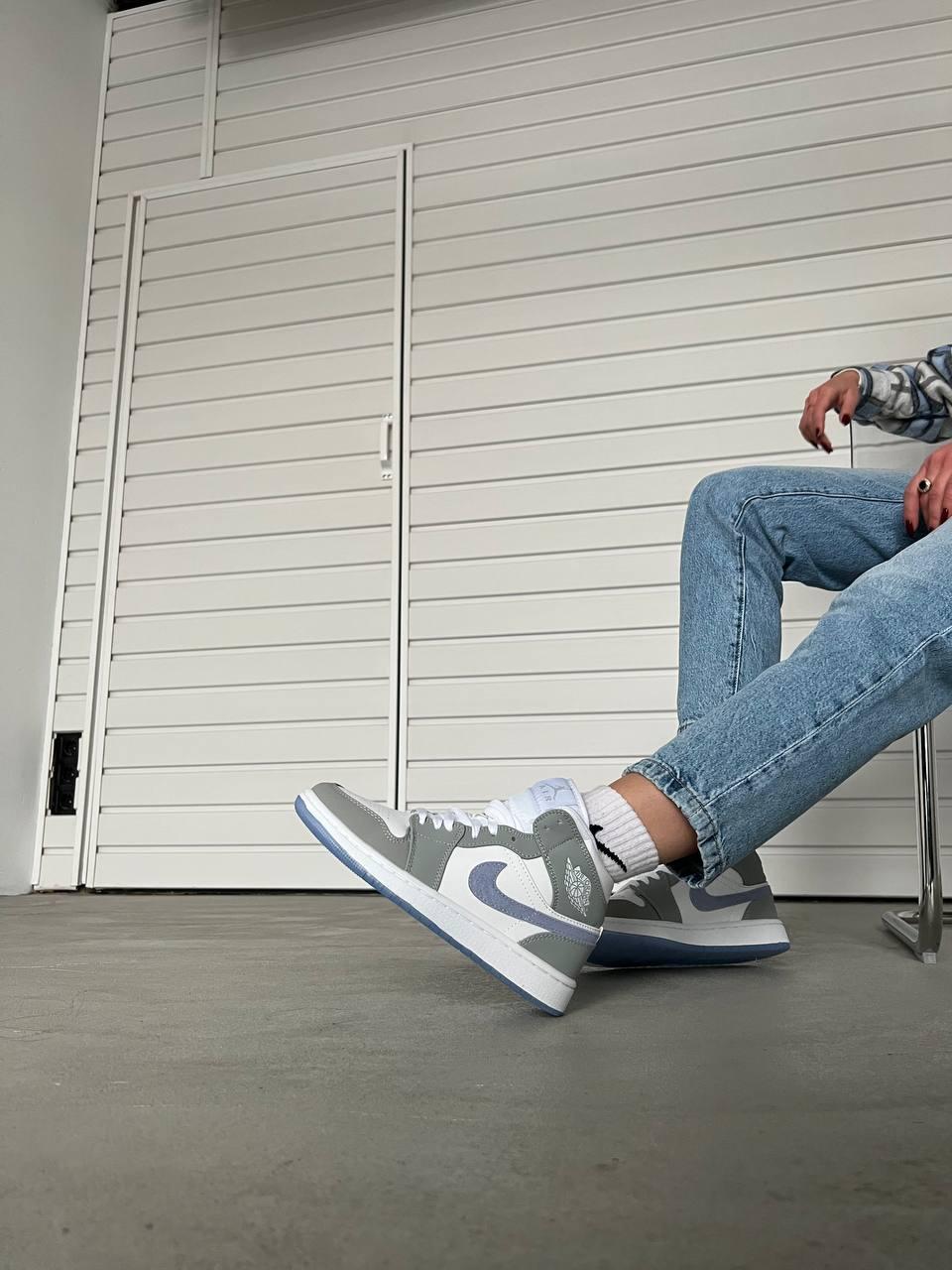 Nike Air Jordan 1 Retro Mid Grey Blue