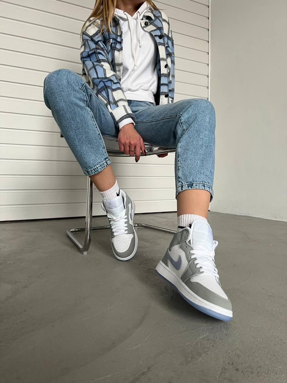 Nike Air Jordan 1 Retro Mid Grey Blue