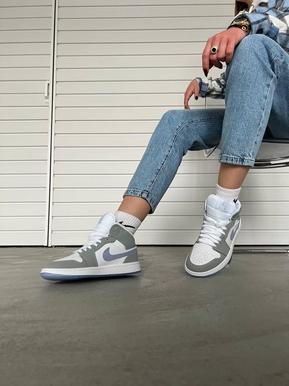 Nike Air Jordan 1 Retro Mid Grey Blue