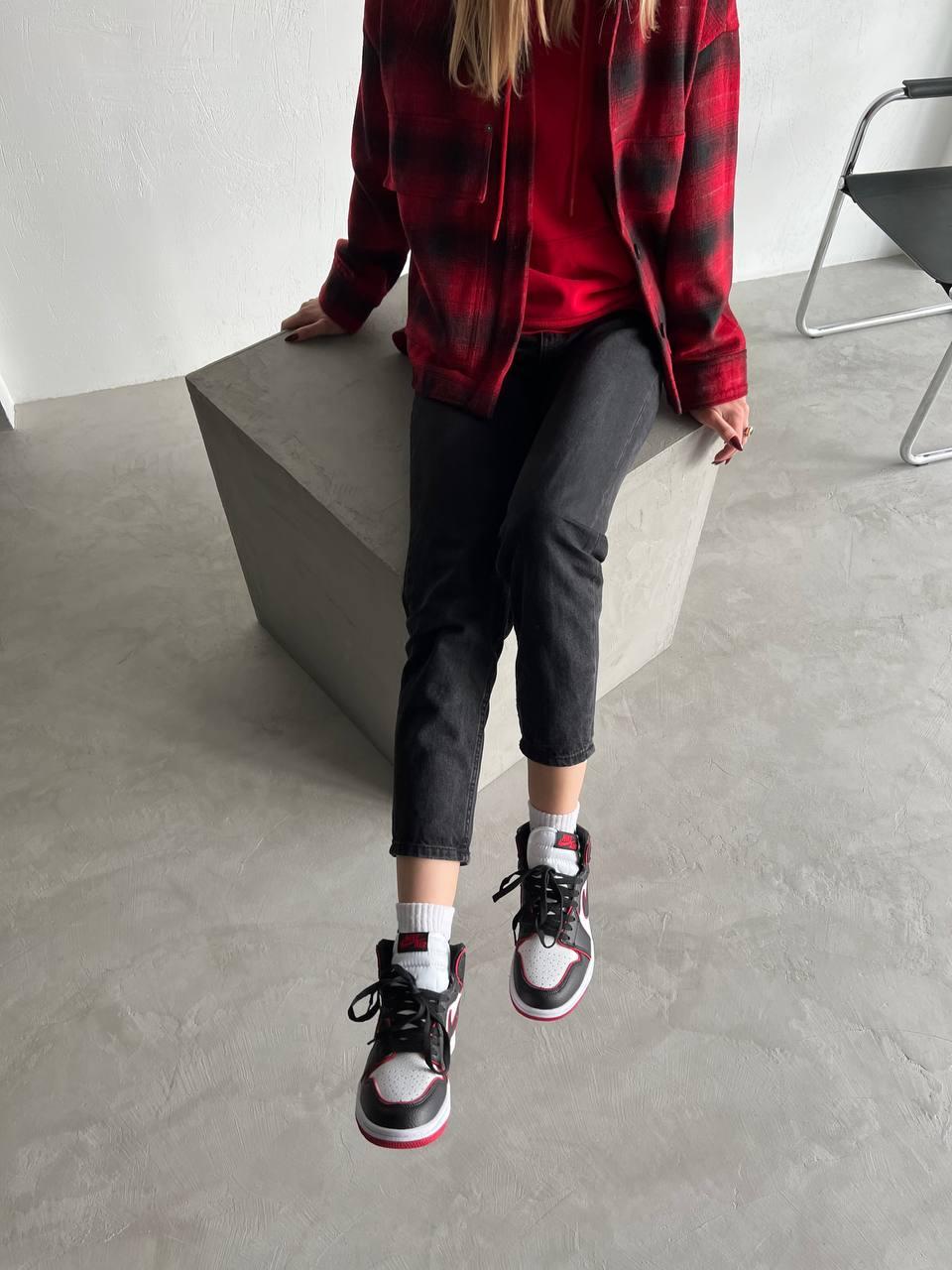 Nike Air Jordan 1 Retro Mid Black Red White