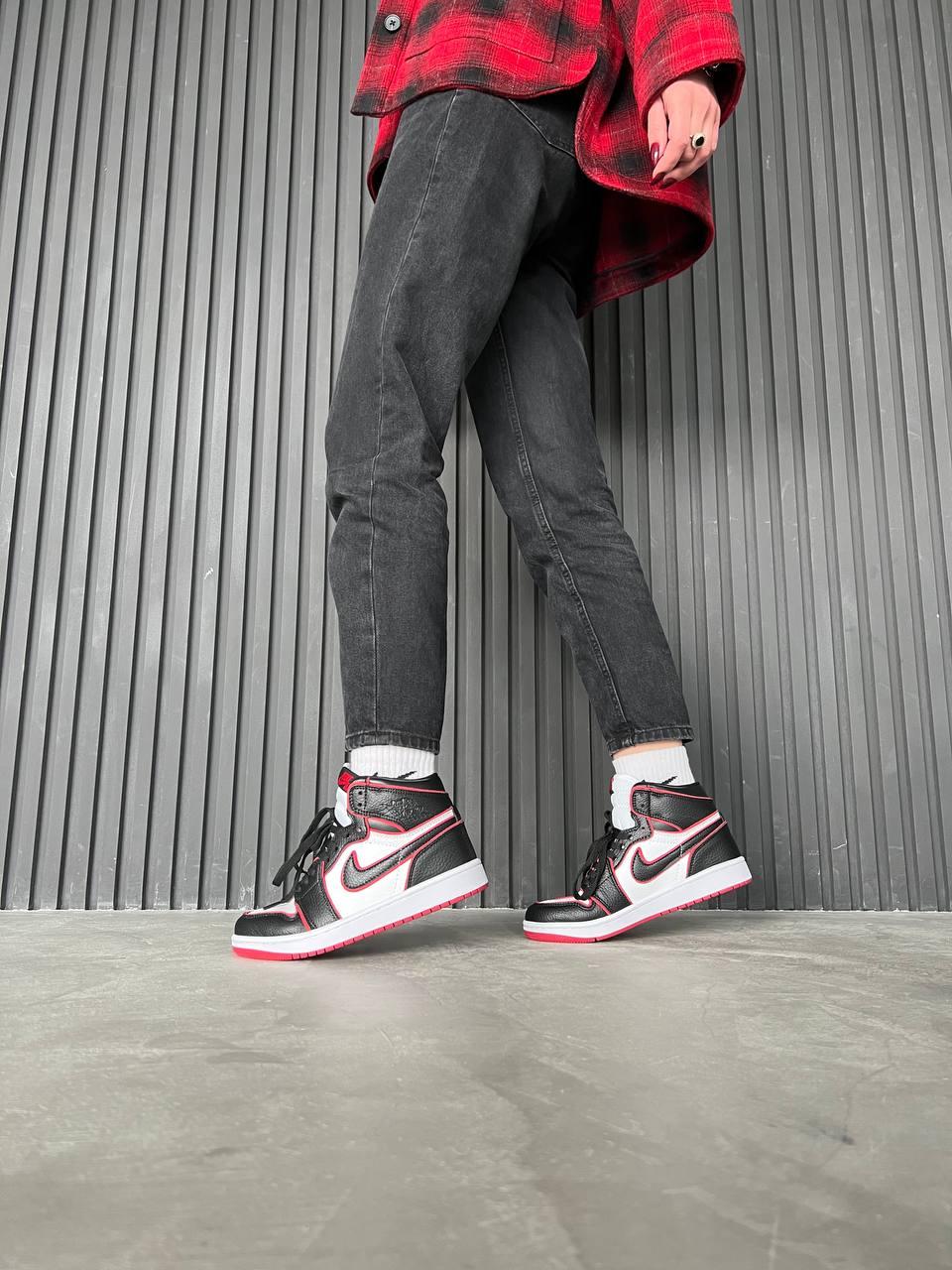 Nike Air Jordan 1 Retro Mid Black Red White