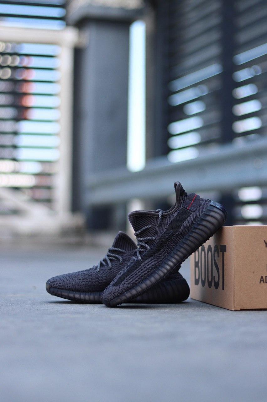 Adidas Yeezy Boost 350 V2 Black (Рефлективные шнурки)