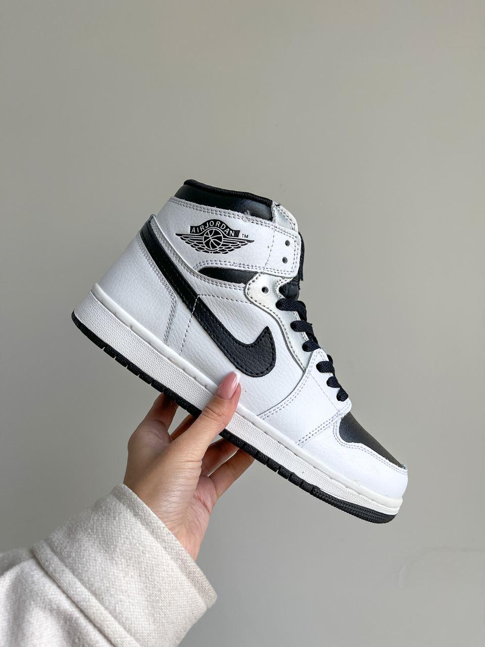 Nike Air Jordan 1 Retro White Black