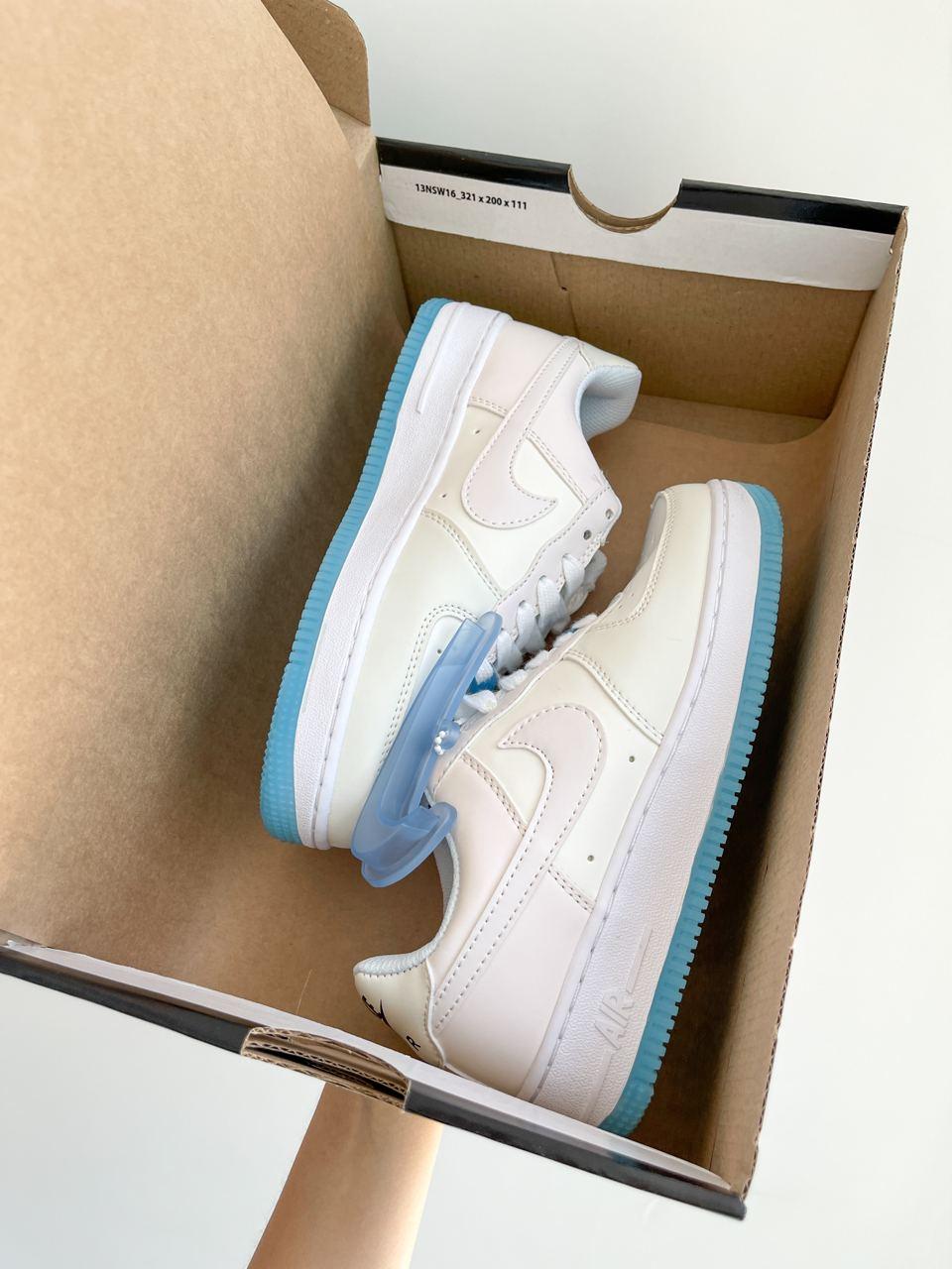 Nike Air Force 1 White Pink
