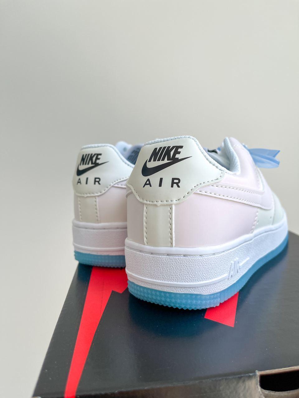 Nike Air Force 1 White Pink