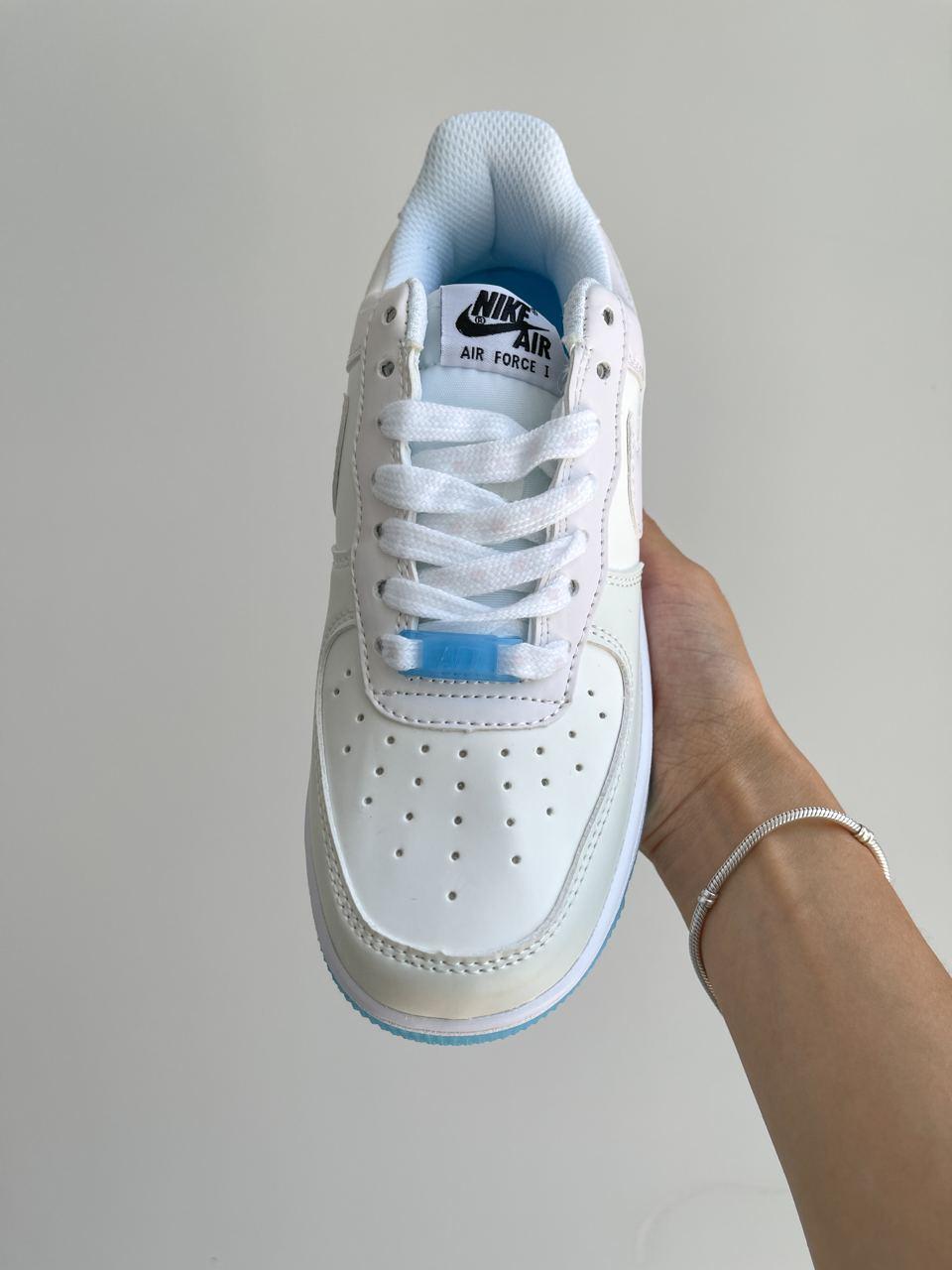 Nike Air Force 1 White Pink