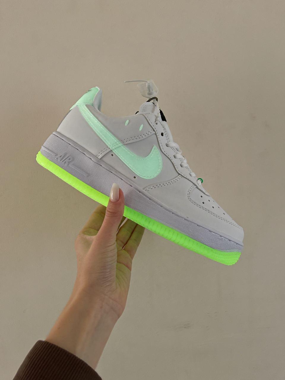 Nike Air Force 1 White Neon