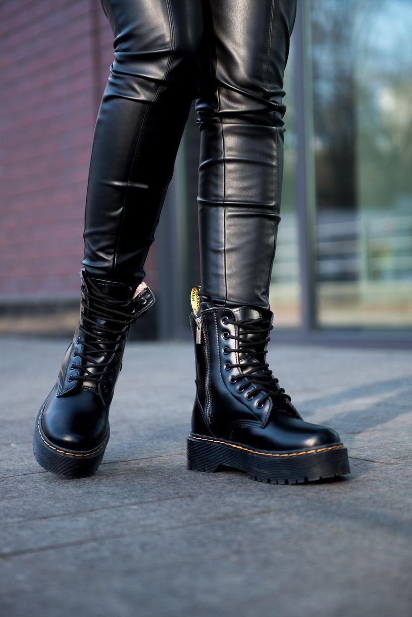 Dr. Martens JADON Black No Logo 5