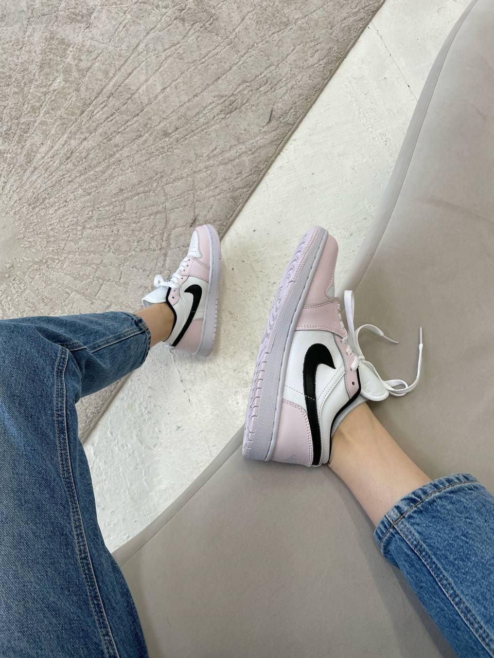 Nike Air Jordan Retro 1 Low Pink Black
