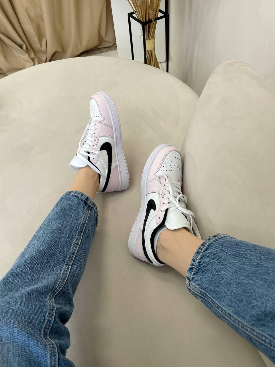 Nike Air Jordan Retro 1 Low Pink Black